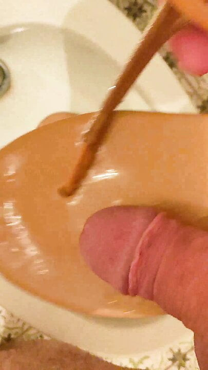 Pee on my GF sandals