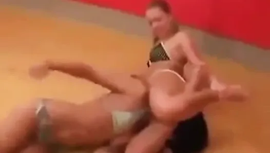 Sexy Lesbian Wrestling
