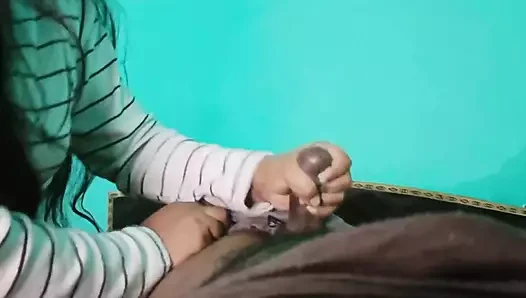 Üvey kız kardeş evlendikten sonra sikiliyor