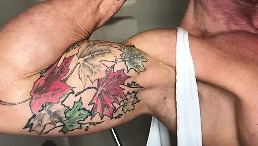 Shower Flex Fantasy: Kandy Flexes and Rips Her Tank Top