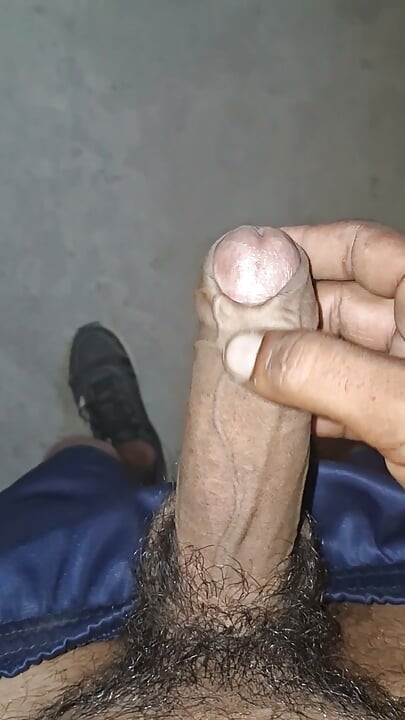 Padosan ko dekh k muth mar di