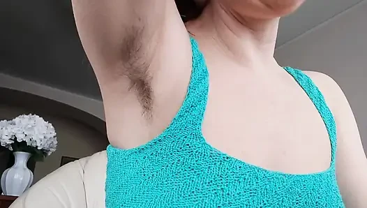 Wunderschöne haarige Muschi Masturbation ungezogene Milf
