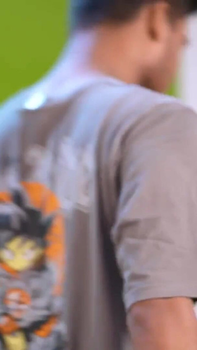 แชร์เมียคนสวยกับเพื่อนรวย! ได้โปรดผัวอย่าสนใจ คลิป 1