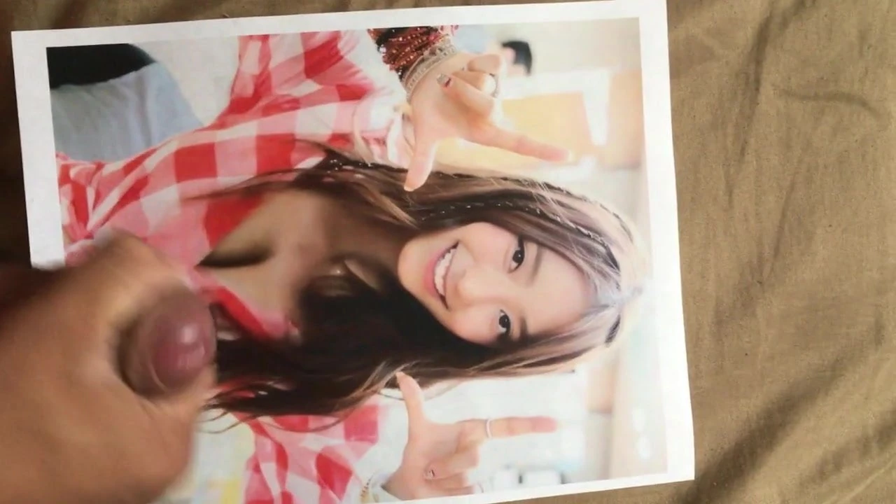 Sistar goza em homenagem a Bora