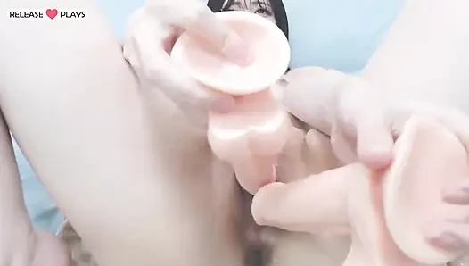 Crystal clear charm ile izin verilemez güzellik şok edici derecede yoğun solo zevk vitrini sunuyor