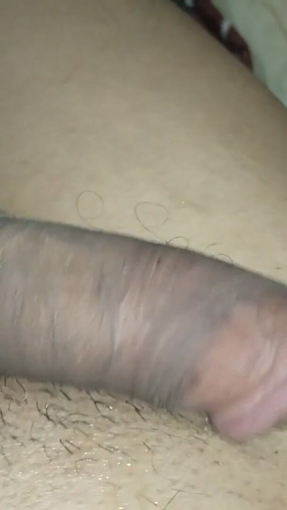 Indian boy new kiya tha se masturbate, desi laka ni haath se hilaya | Clip 1