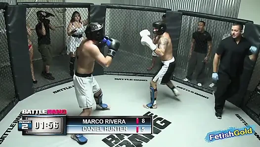 Pria berotot ini lagi asik ngentot sama cewek gemuk rambut cokelat sebagai hukumannya