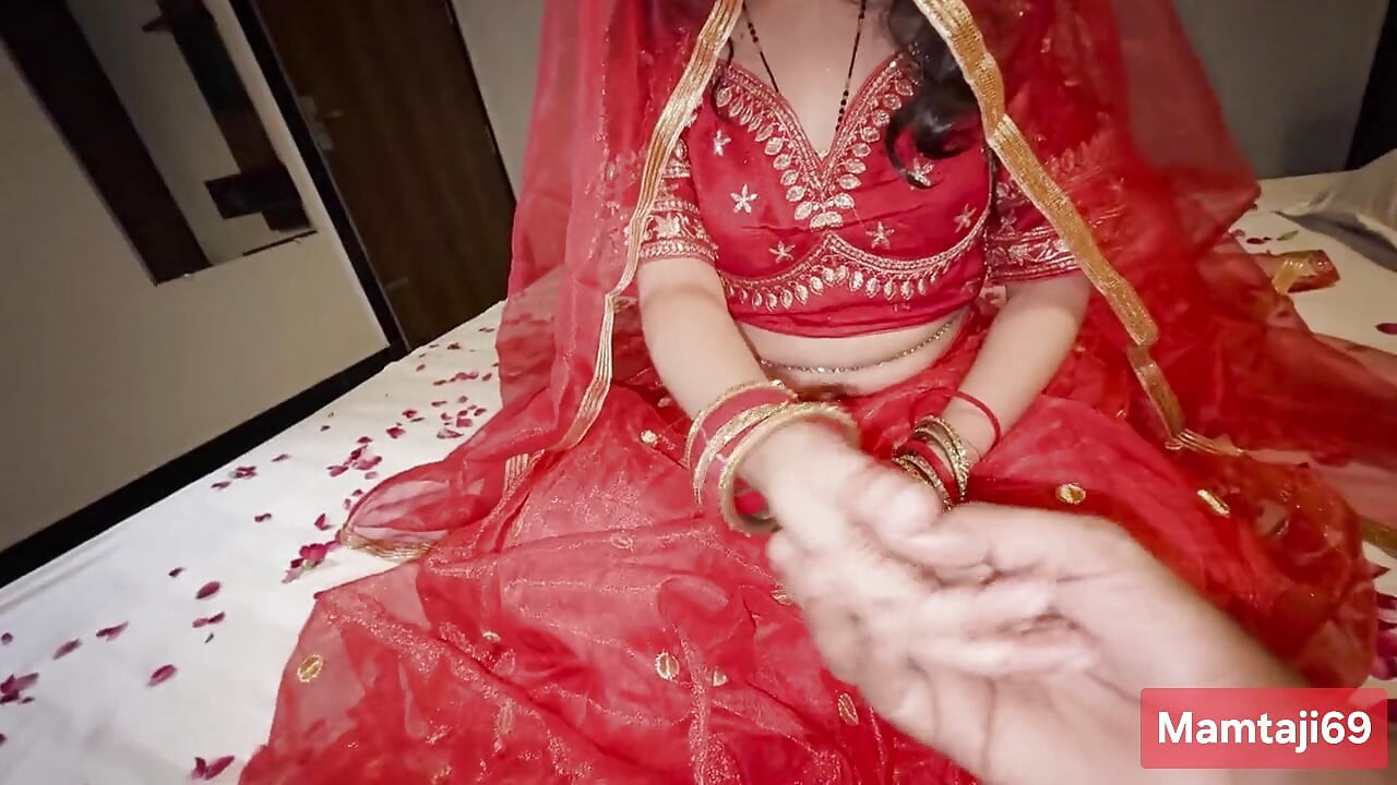 Bhabhi ko Hotal Bolaya , kaisi h Bhabhi ki chut