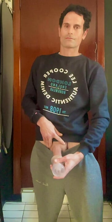 Wanker Mike is stroking