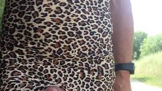 Drague en robe leopard