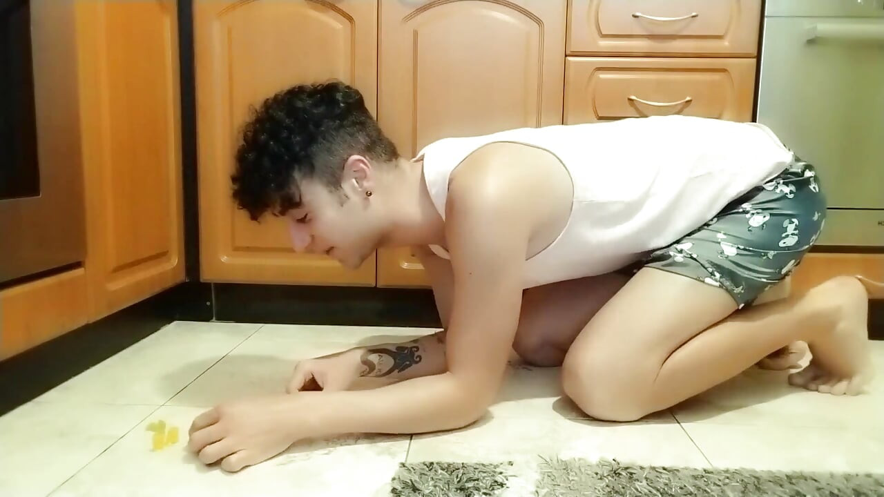 Gummy Bears Eating - Swallow, Put Inside Ass and Cumshot on Little Gummies