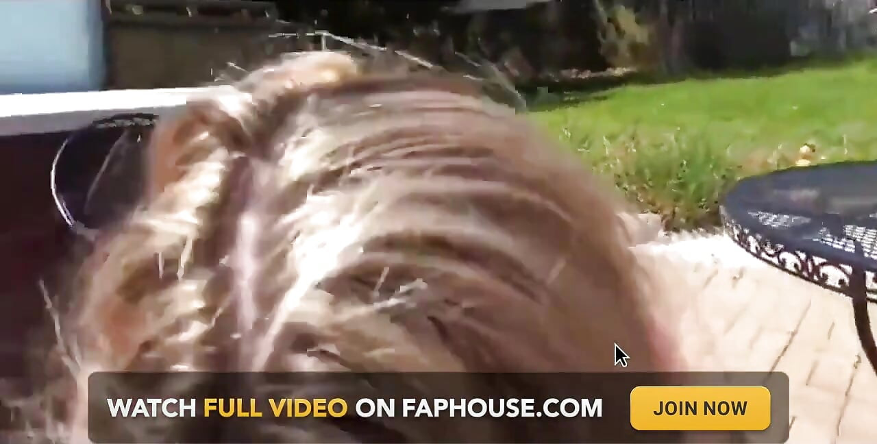 Cheerleading Stepdaughter Gets Fucked by Her Stepdaddy