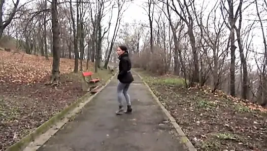 Die pissuse Mia diamond - szene # 01