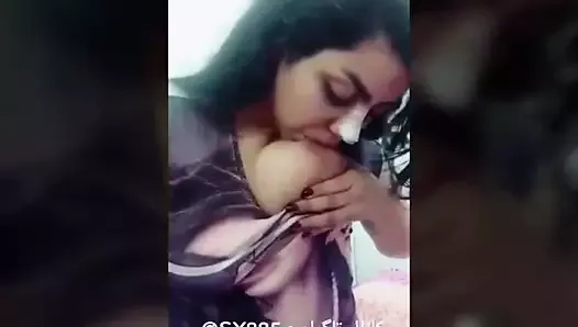 iranian girl boobs