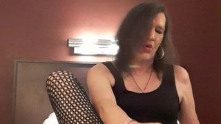 Ellanna home from the club horny eats her own cum.