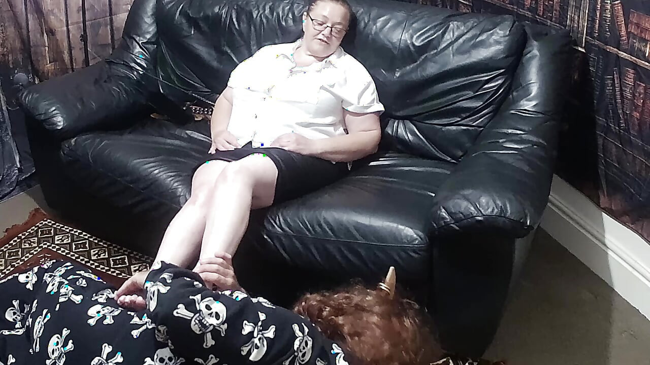 Part1 :- Domina Satana and Josephine feet worship