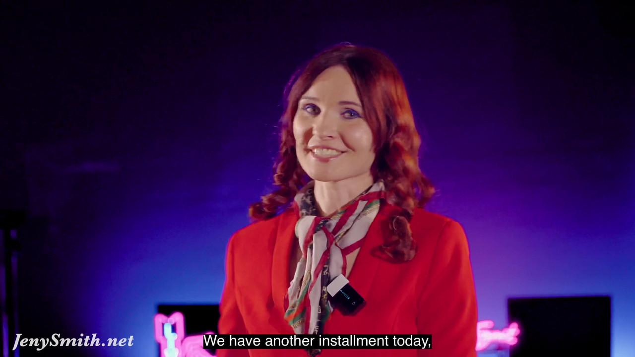 治疗不安全：她在中途脱衣服