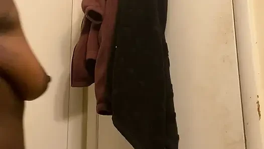 Stinky Pretty Pussy