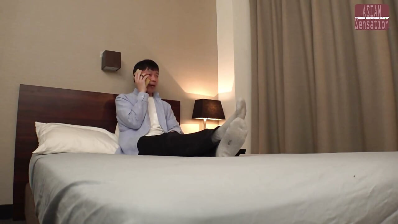 Busty Delivery Beauty Lost Control and Turned a Taboo Session Into Creampie Sex - Chapter 1