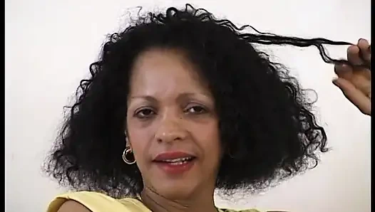 Ebony babe is dildoing her twat at the casting