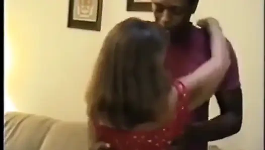 Aldatılan orta yaşlı seksi kadın - gavat orta yaşlı seksi kadın hepimiz gavat oyunu hakkındayız. Arkadaşlarım ve ben sert eş değiştirenleriz