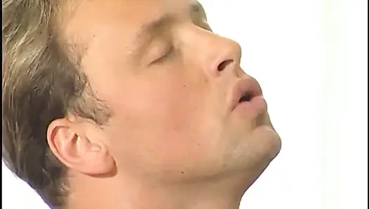 Бабушка-бурильщик грубо на кровати