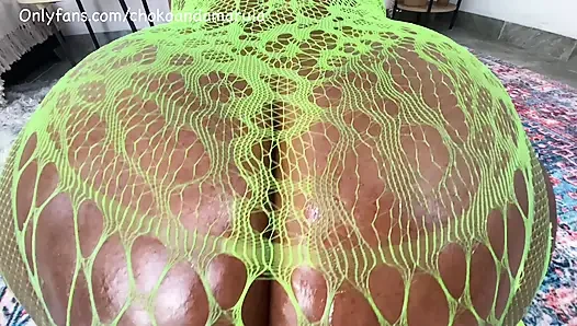 JERK OFF TO THE BIGGEST JUICIEST ASS! JOI