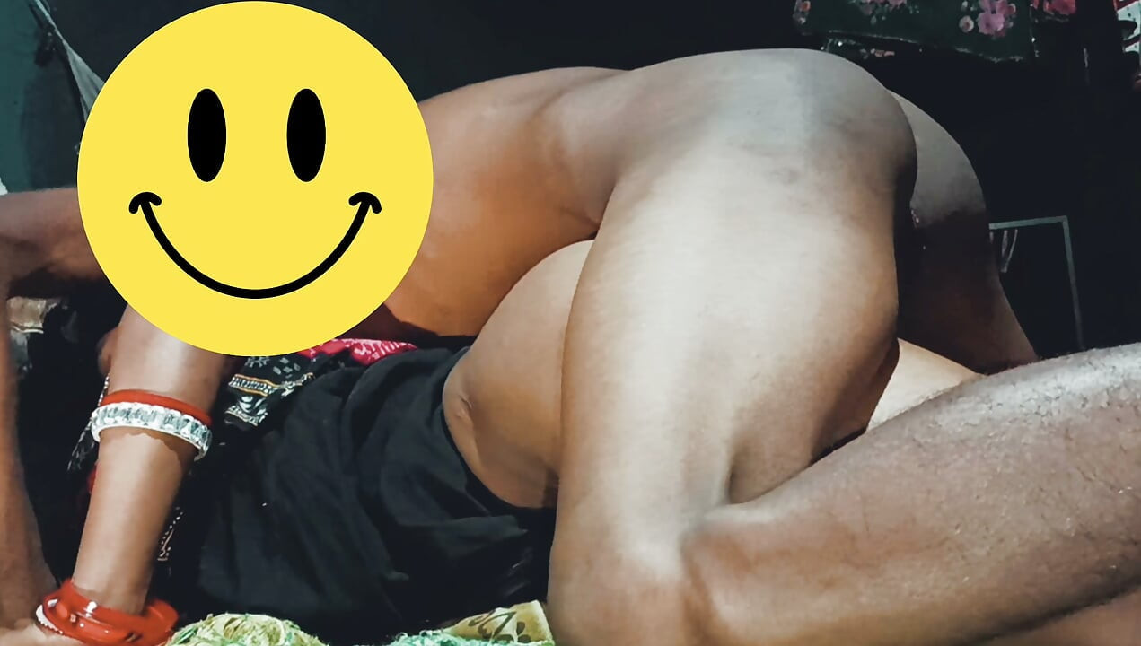 Rula diya chod kar gaon ki Ledki ko