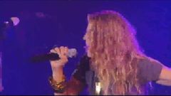 Fergie - Performing in sexy Leatherpants