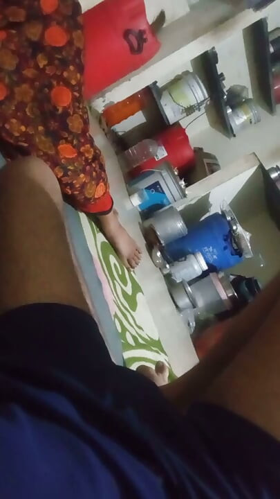 Seeing a woman in the house and making a penis stand