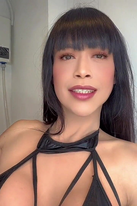 Ladyboy Pairin Plays Anus, Cock and Cum