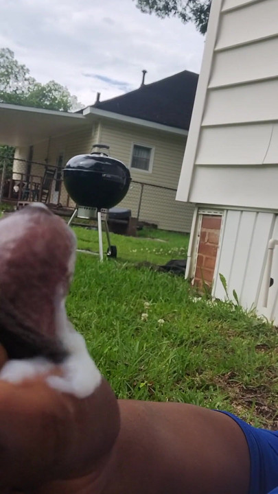 Mitchell Clayton aka Mr. Majic aka Chef Clayton's relaxing Friday outside. | Clip 1