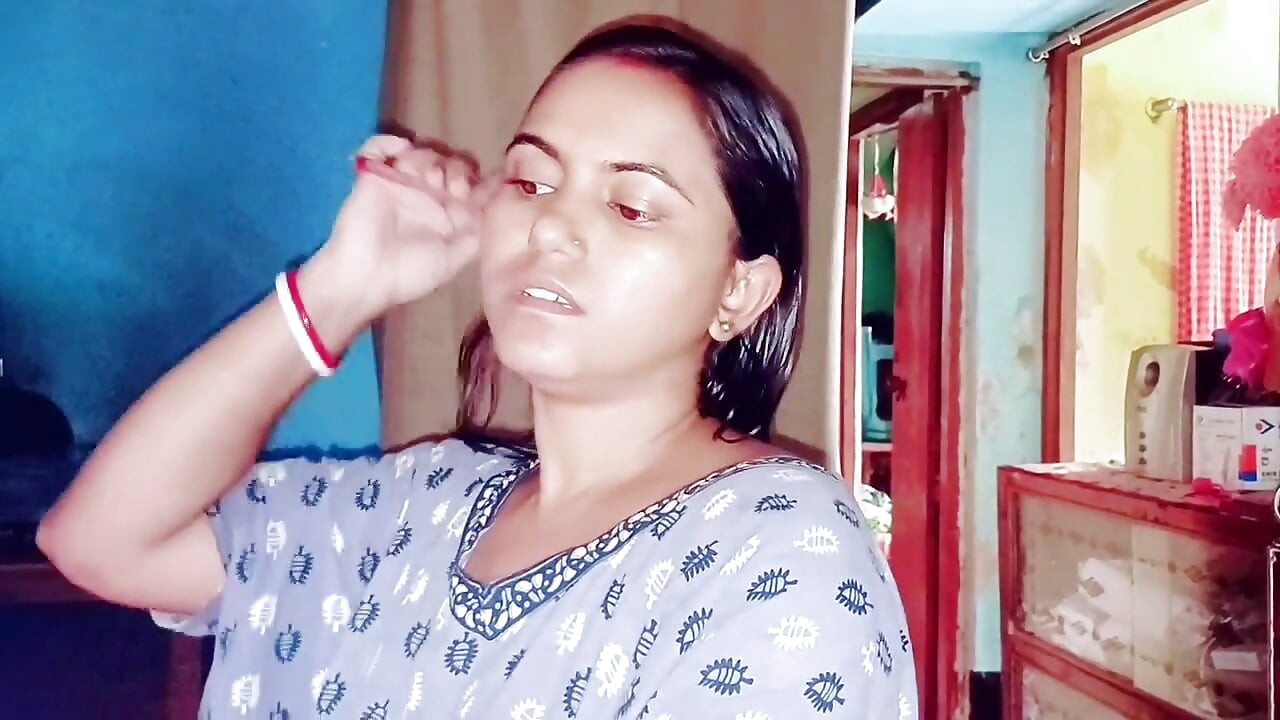 Desi woman in hotel real audio and real intense whole romantic mood happy ending