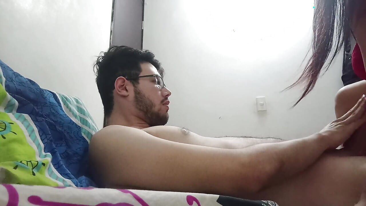 Fute-l pe vecinul care este foarte sexy cu un cur foarte mare - partea 35