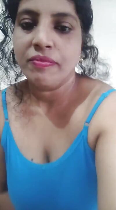 Aunty playing