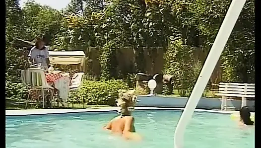 Alman Kapılarının Arkasında Özenle Siktir Edilir - Tam Film