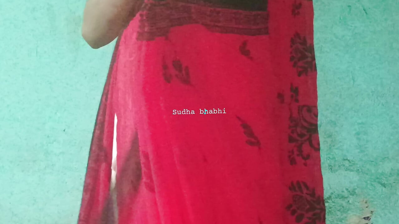 Sudha bhabhi ne saree wearing sudha bhabhi ne saare undressed kar rakh de.