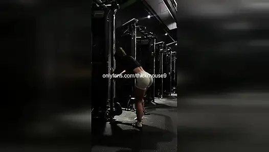 Tiny 18yo Virgin Hole Fucked Raw Deadlift Slip