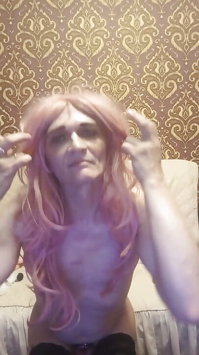 Sabuk kesucian, bola, pelacur tanpa riasan