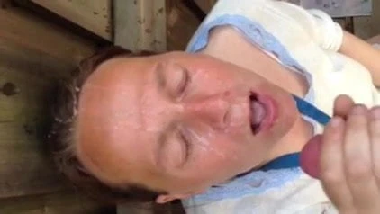 Huge facial cumshot outdoor