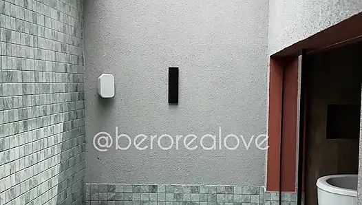 Cowok ini seharian untuk muasin memeknya