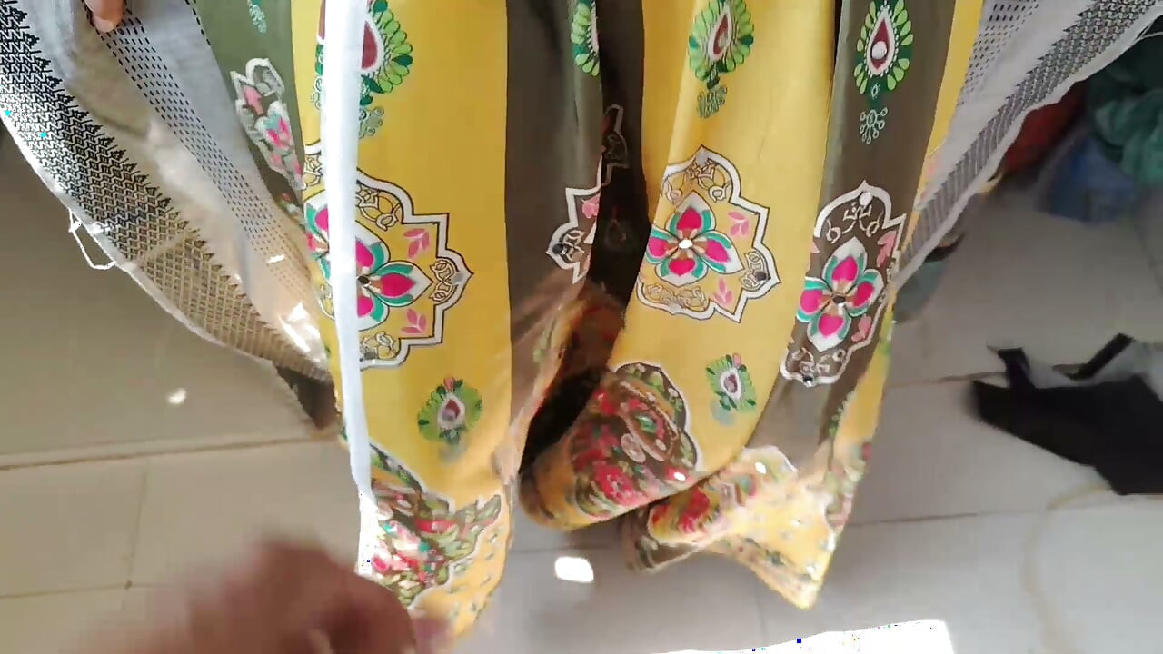 I went to bhabhi's house when her brother not at home and enjoyed a lot with my lovely bhabhi, Full Hindi Viral Video