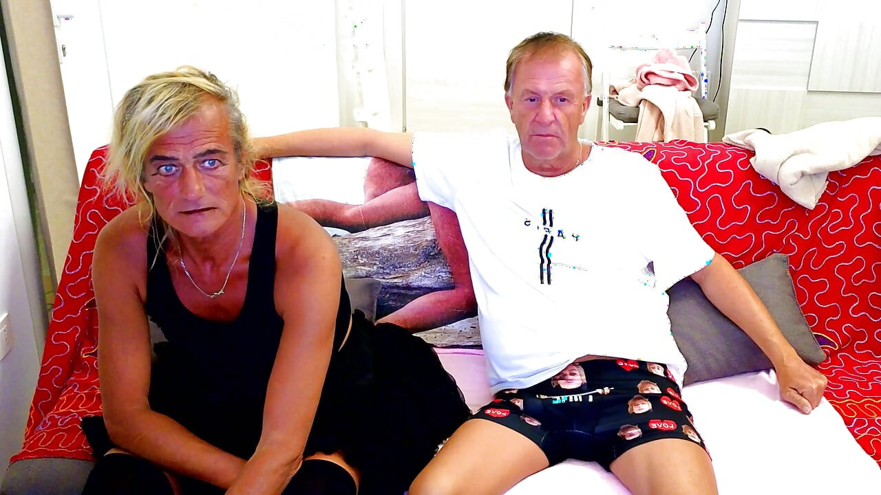 Последнее живое секс-шоу на стрипчате, Gigi и Дэйв, шмель и мужчина пара, видео от первого лица, за сценой, секс перед вебкамерой, 2025-05-26 EP1
