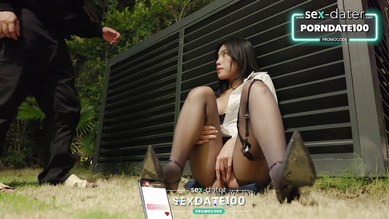 Prim Office Lady Caught Masturbating in The Park - Risky Orgasm, Massive Squirt & Facial Cumshot!