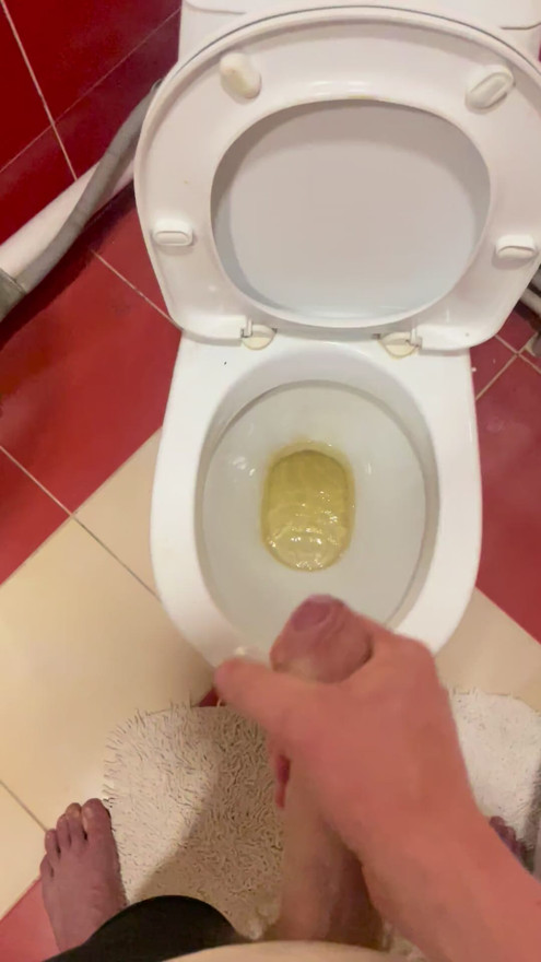 i cum in the bathroom while my family sleeps