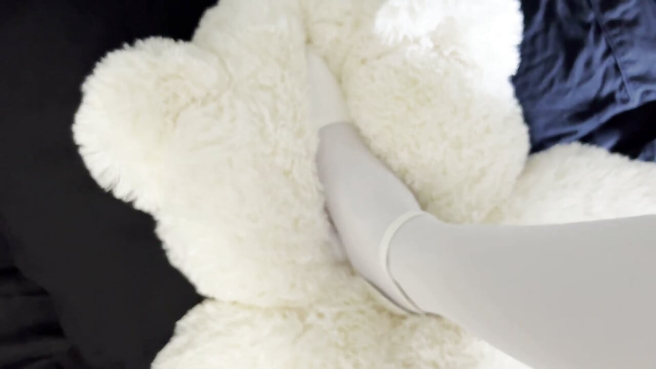 Heels Trample Teddy EP. 1