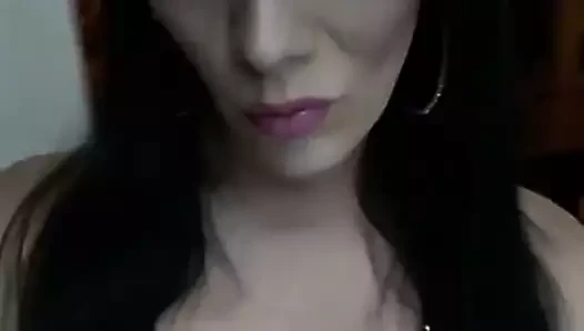 kabarık meme ile seksi transeksüel