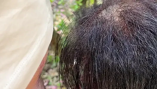 Tante seksi perancis nyepong kontol di luar ruangan sampai dicrot di mulut