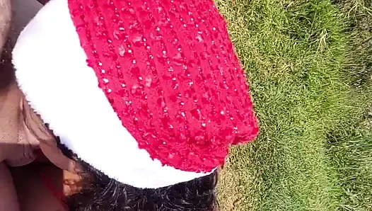 Christmas Blowjob in Outdoor