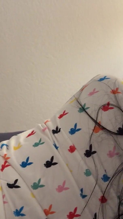 Stiefsohn kommt zweimal auf Stiefmutter im Bett Nach kuscheln Anfrage | Clip 1